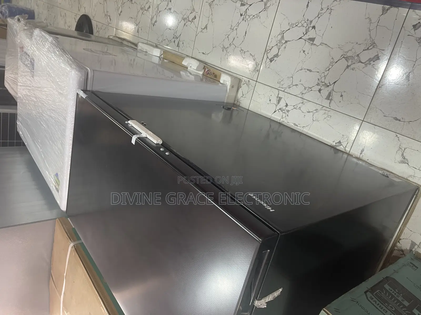 240 Litres Hisense Chest Freezer