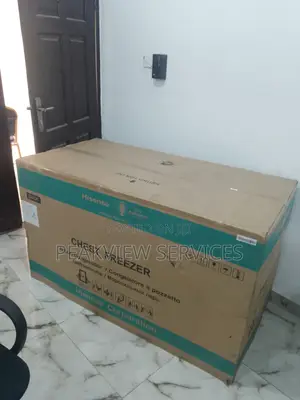 Key Lock With Two Basket Hisense 420L Chest Freezer