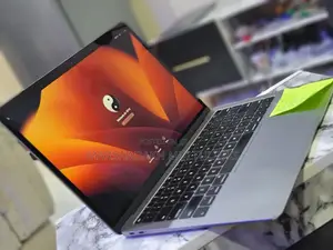 Laptop Apple MacBook Air 2019 16GB Intel Core I5 SSD 256GB