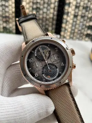 Nice MONT BLANC Leather Wristwatch Premium Quality 