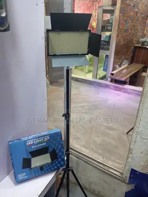 Video LED Light (Pro Led 600) With Stand