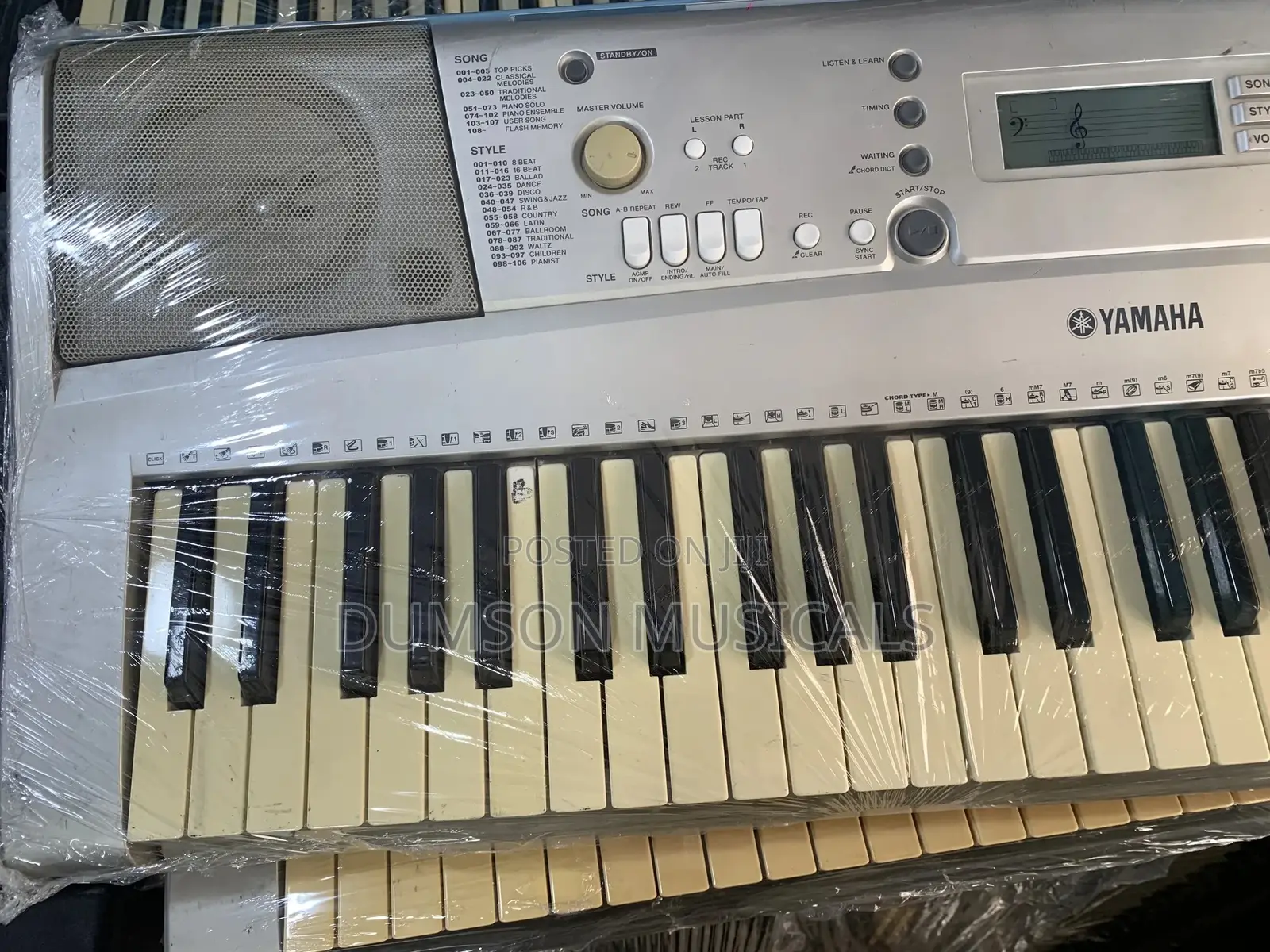 UK Used Keyboard Yamaha E-303