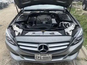 Mercedes-Benz C300 Luxury 4dr AWD 4Matic Sedan (2.0L 4cyl 7A) 2015 Gray