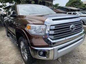 Toyota Tundra 2016 Brown