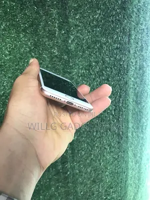 Apple iPhone 8 64 GB Gold