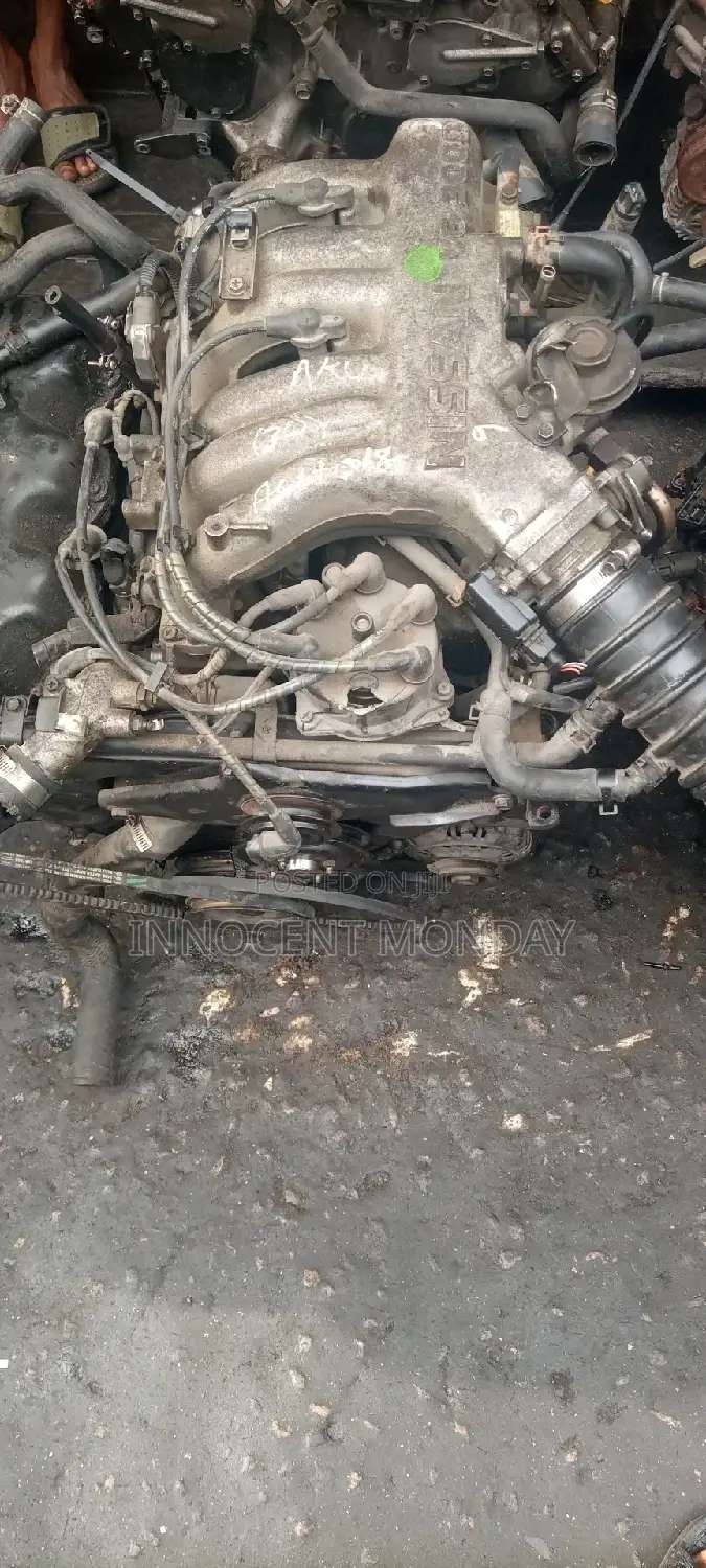 Nissan Pathfinder 1994, VG30 Engine.