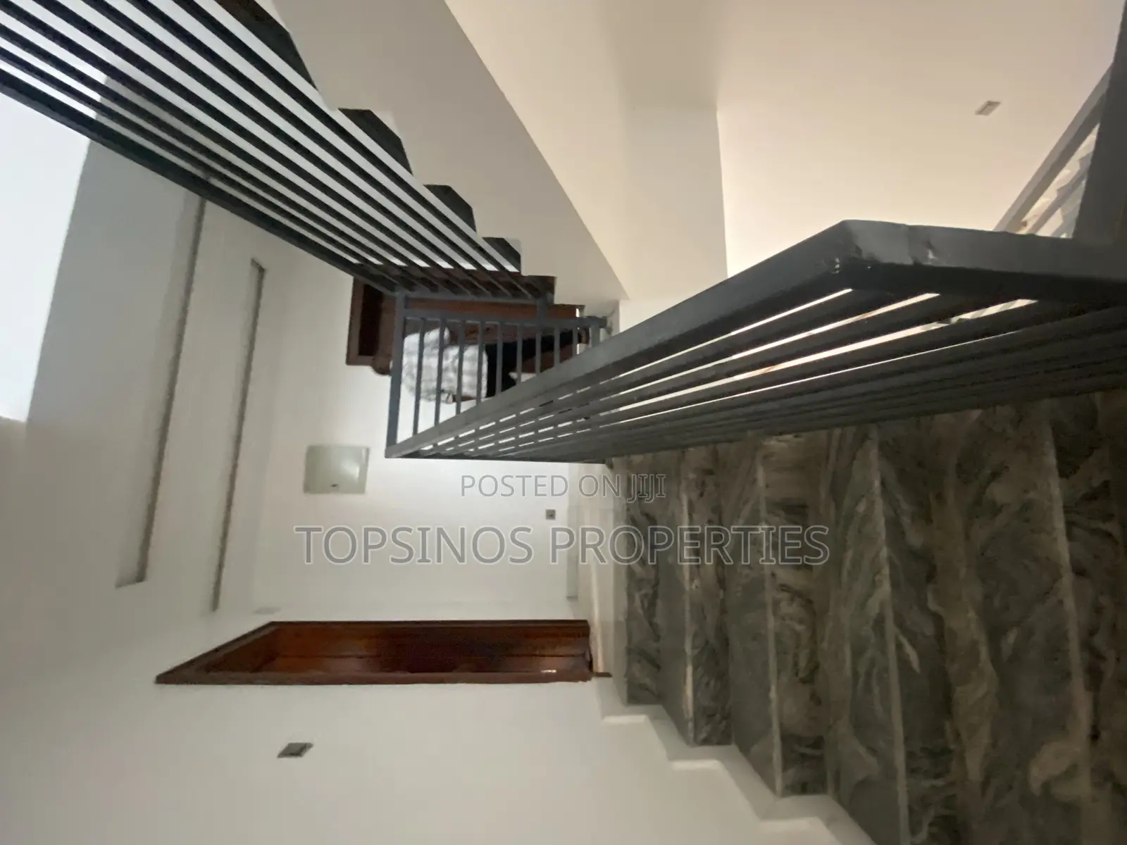 3bdrm Duplex in Dawaki for rent
