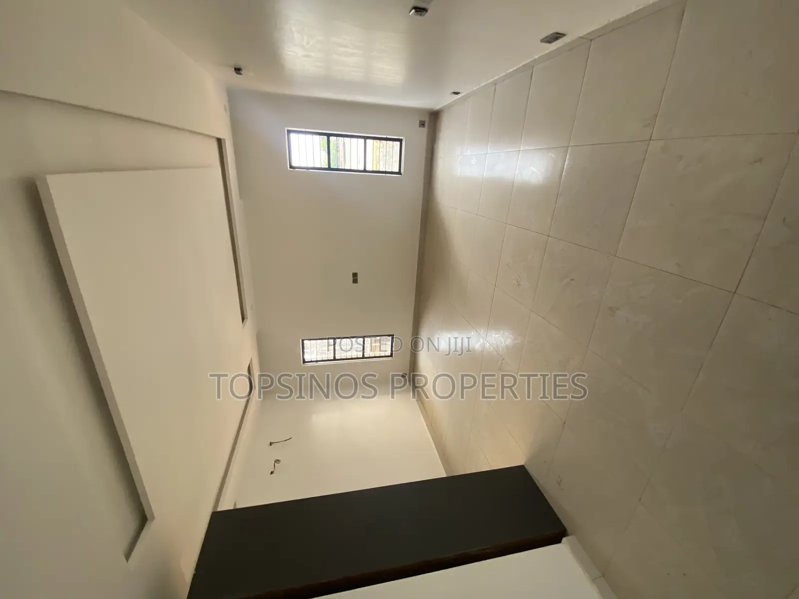 3bdrm Duplex in Dawaki for rent