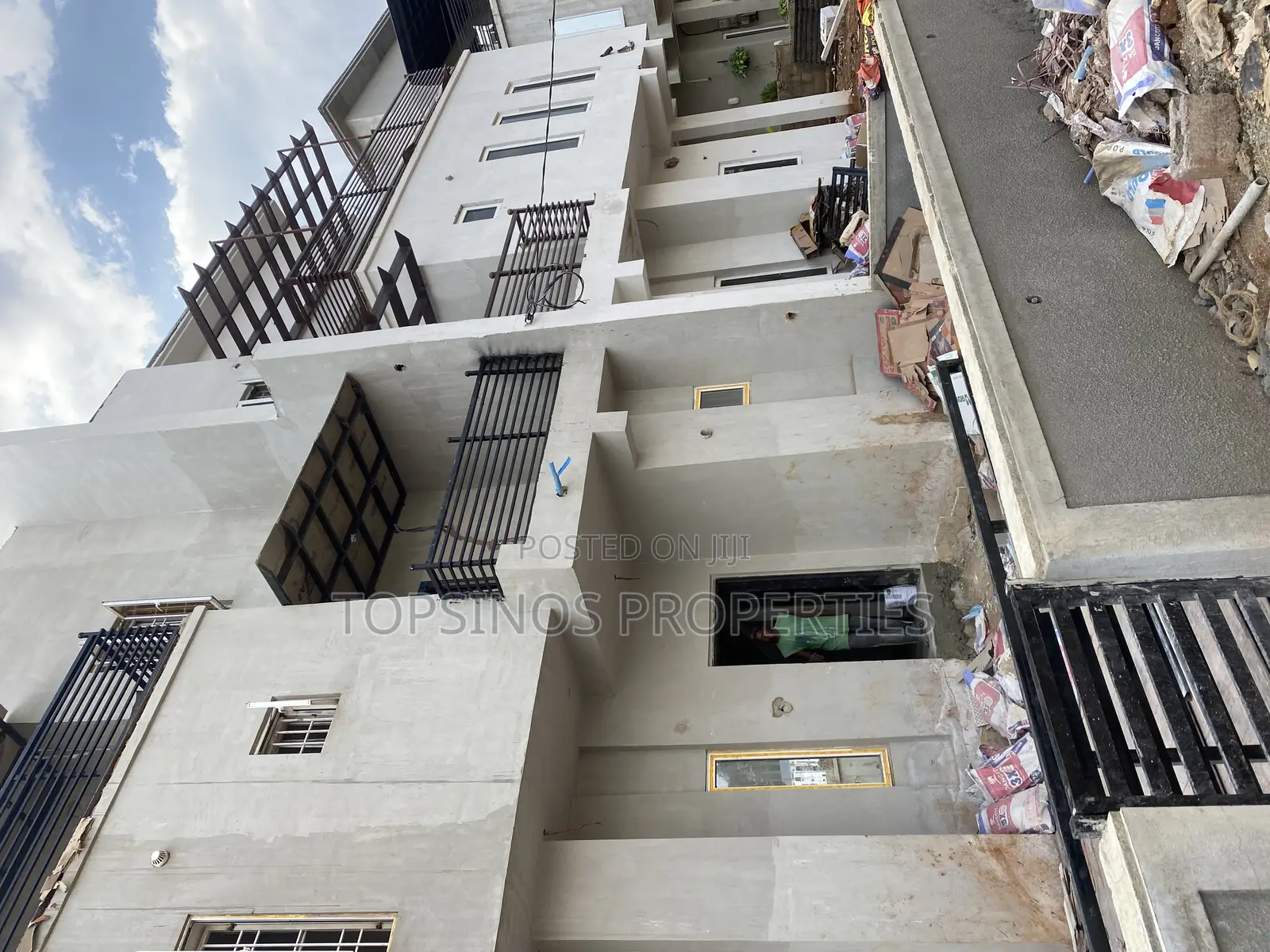 3bdrm Duplex in Dawaki for rent