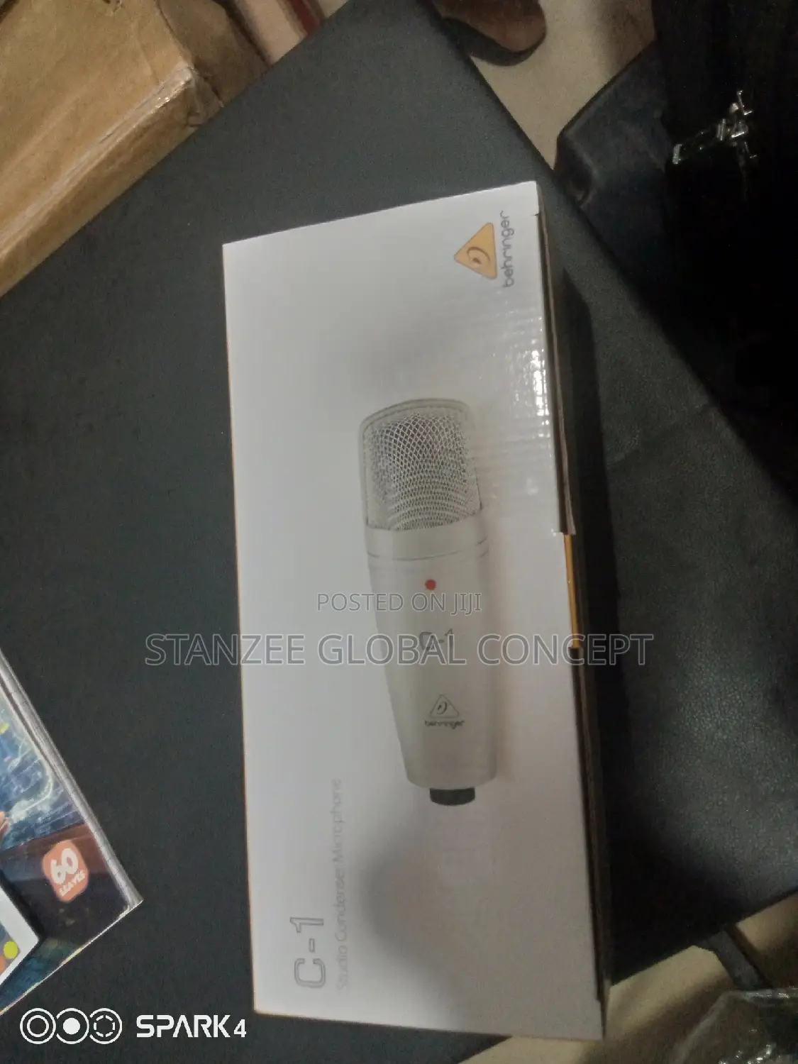 Behringer C-1 Studio Condenser Microphone