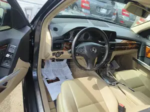 Mercedes-Benz GLK-Class 350 4MATIC 2010 Gray
