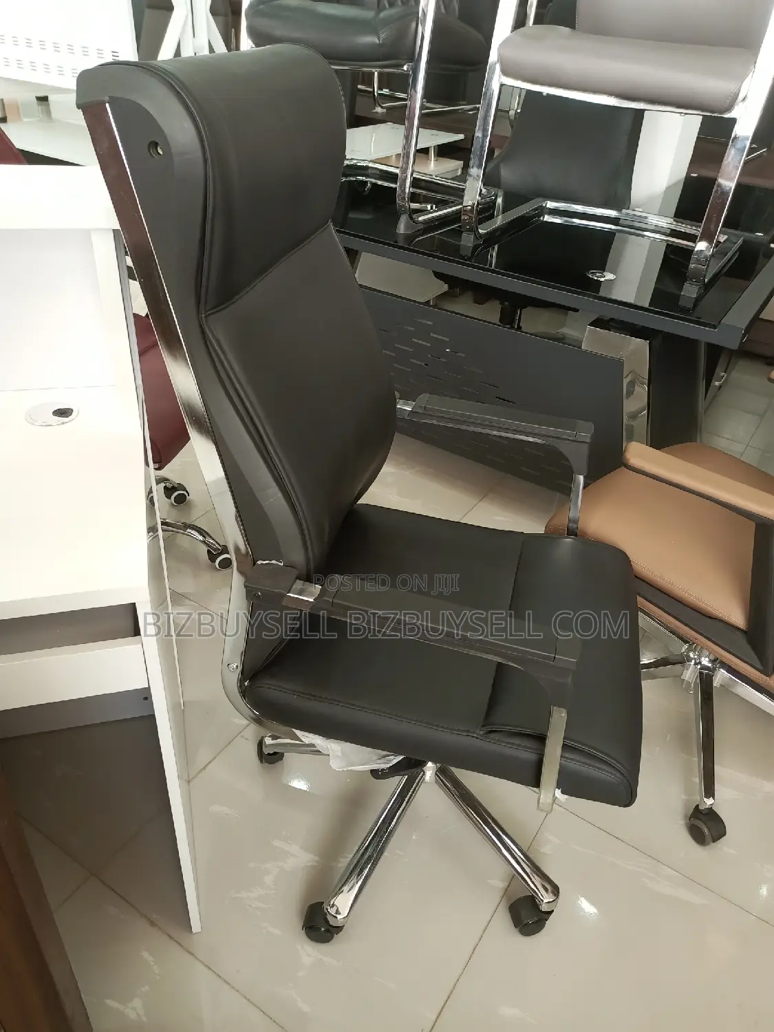 Swivel Office Chair