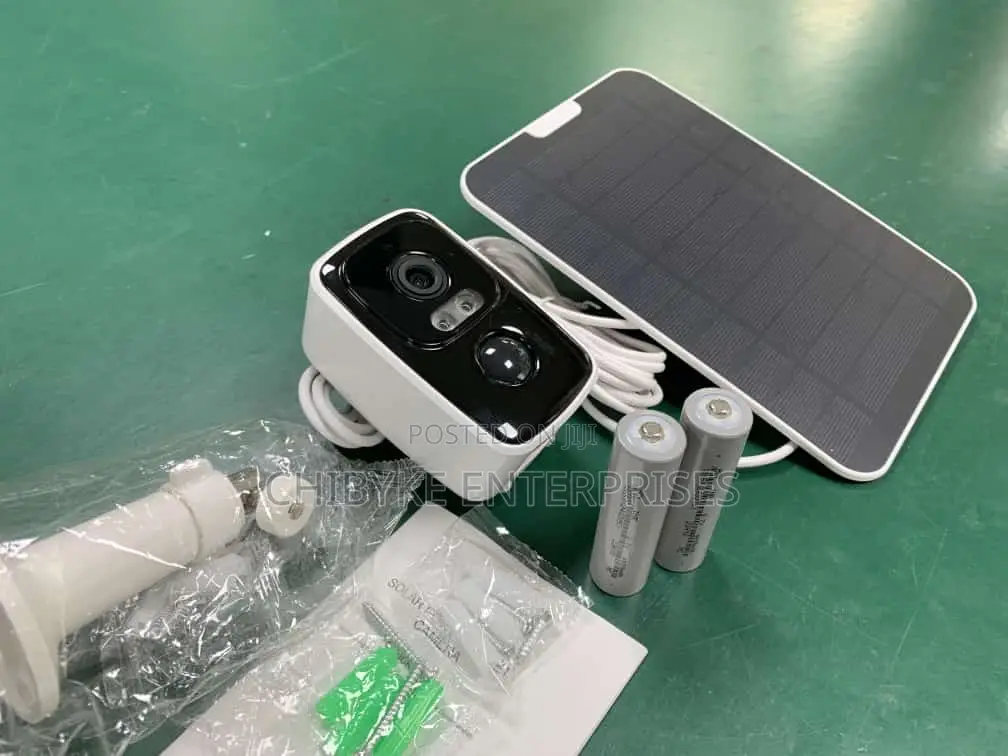 Indoor/Outdoor 4g Solar Battery Camera