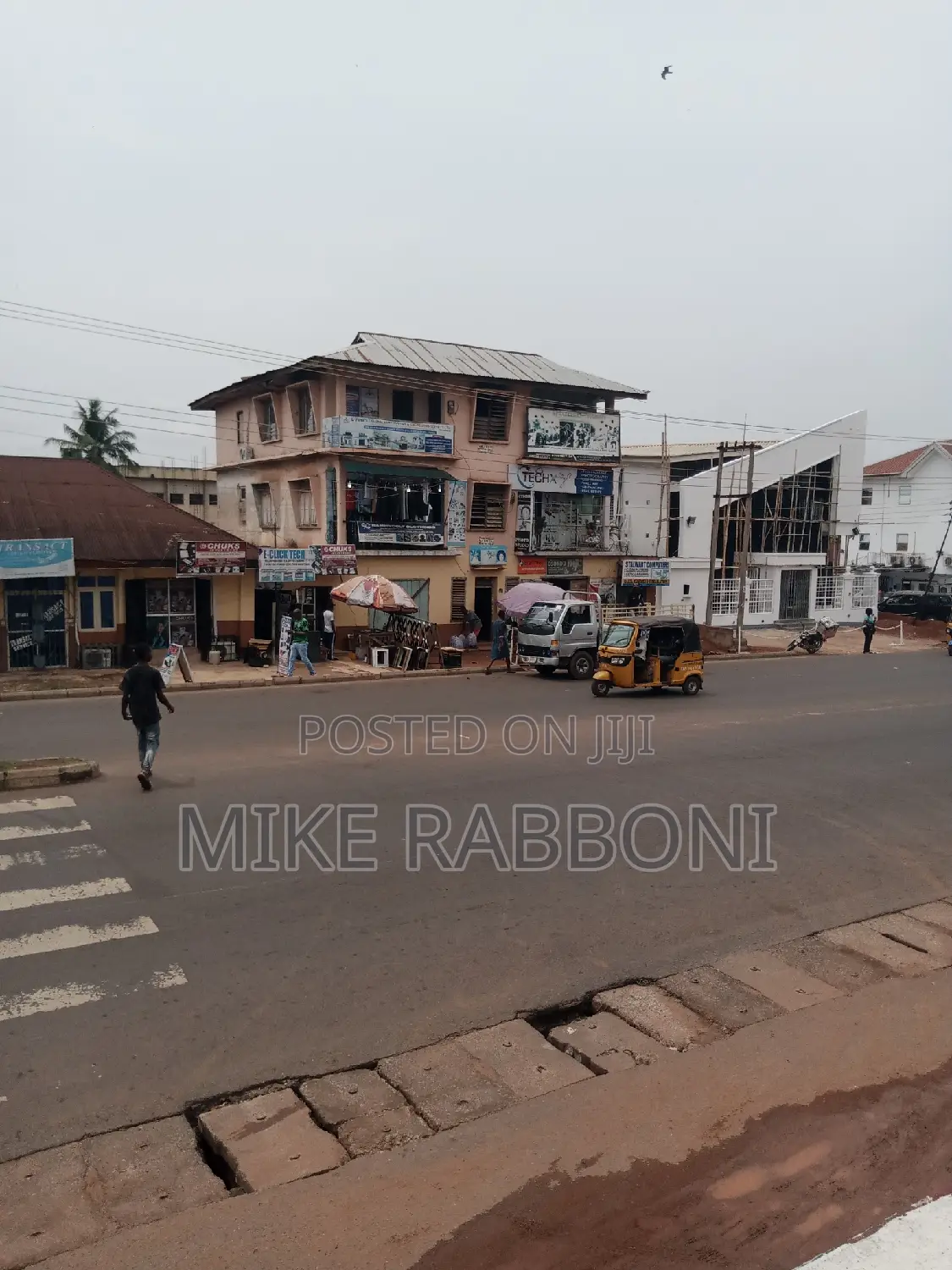 A 500 SQM 2 Storey Building With Cofo at Ogbui Major Road