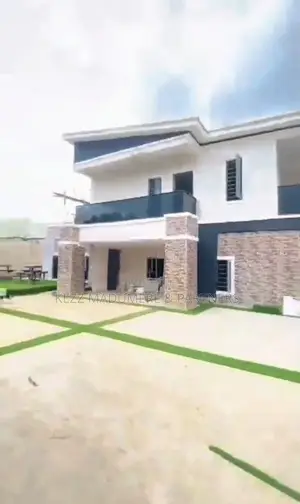 6bdrm Duplex in New Gra , Enugu , for sale