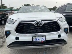 Toyota Highlander Platinum AWD 2023 White