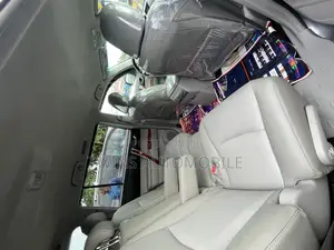 Toyota Highlander Limited 2012 Gray