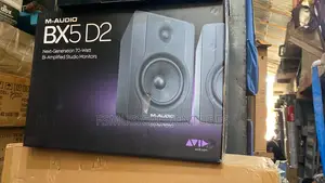 M-Audio BX5 D2 Powered Bi- Amplified Studio Monitor