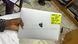 Laptop Apple MacBook Pro 2017 8GB Intel Core I5 SSD 128GB