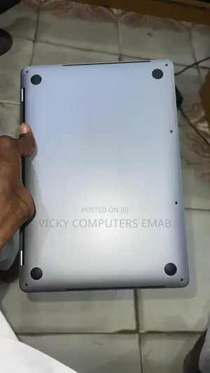 Laptop Apple MacBook Pro 2016 8GB Intel Core I5 SSD 256GB