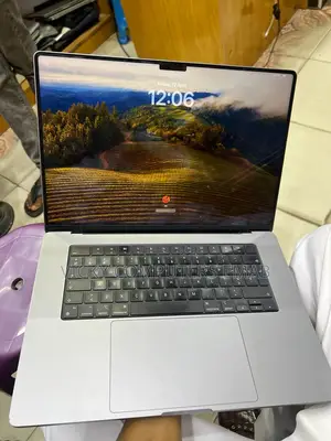 Laptop Apple MacBook Pro 2022 M2 8GB Intel Core I7 SSD 256GB
