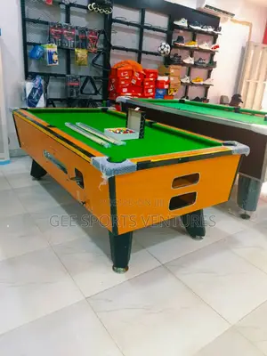 7ft Coin Operated Snooker Table With Accessories