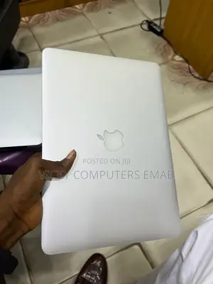 Laptop Apple MacBook Air 2015 8GB Intel Core I5 SSD 256GB