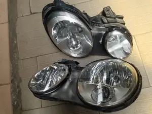 Kia Opirus Headlamps