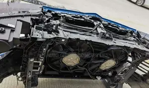 Lamborghini Urus Front Cut