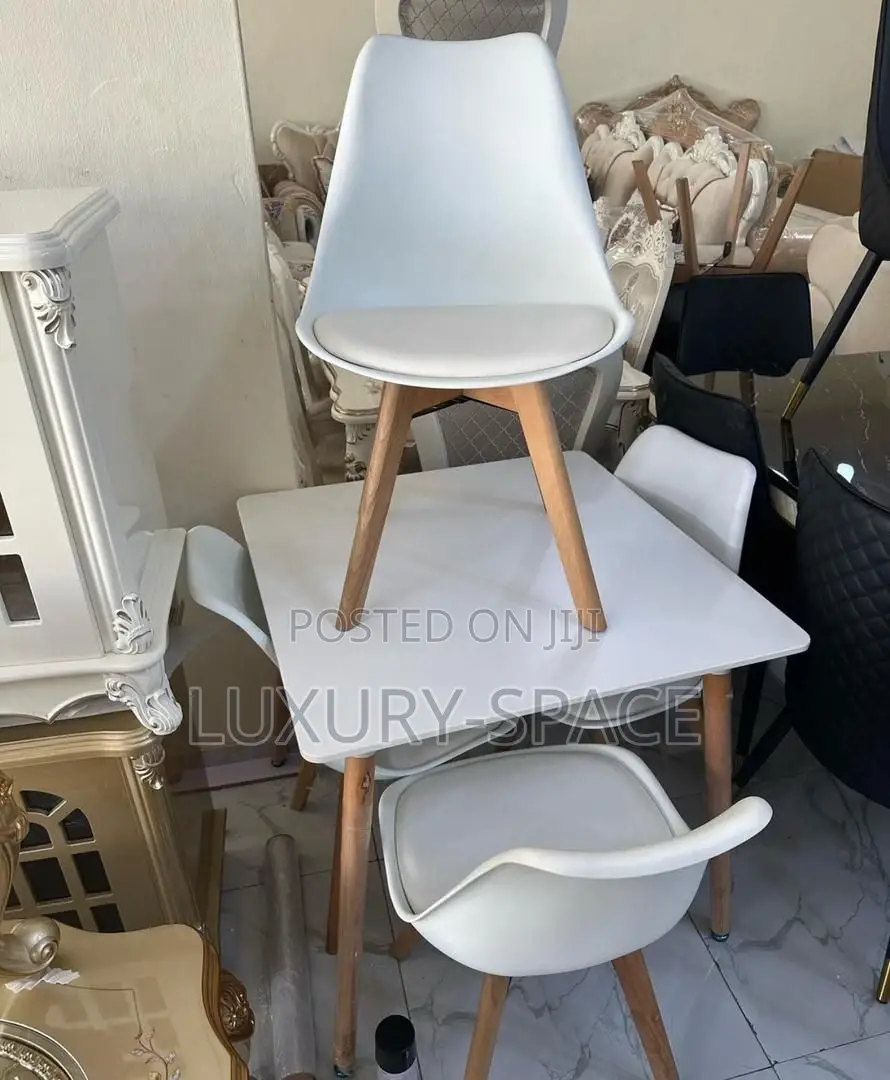 Wooden Restaurant/Dining Set
