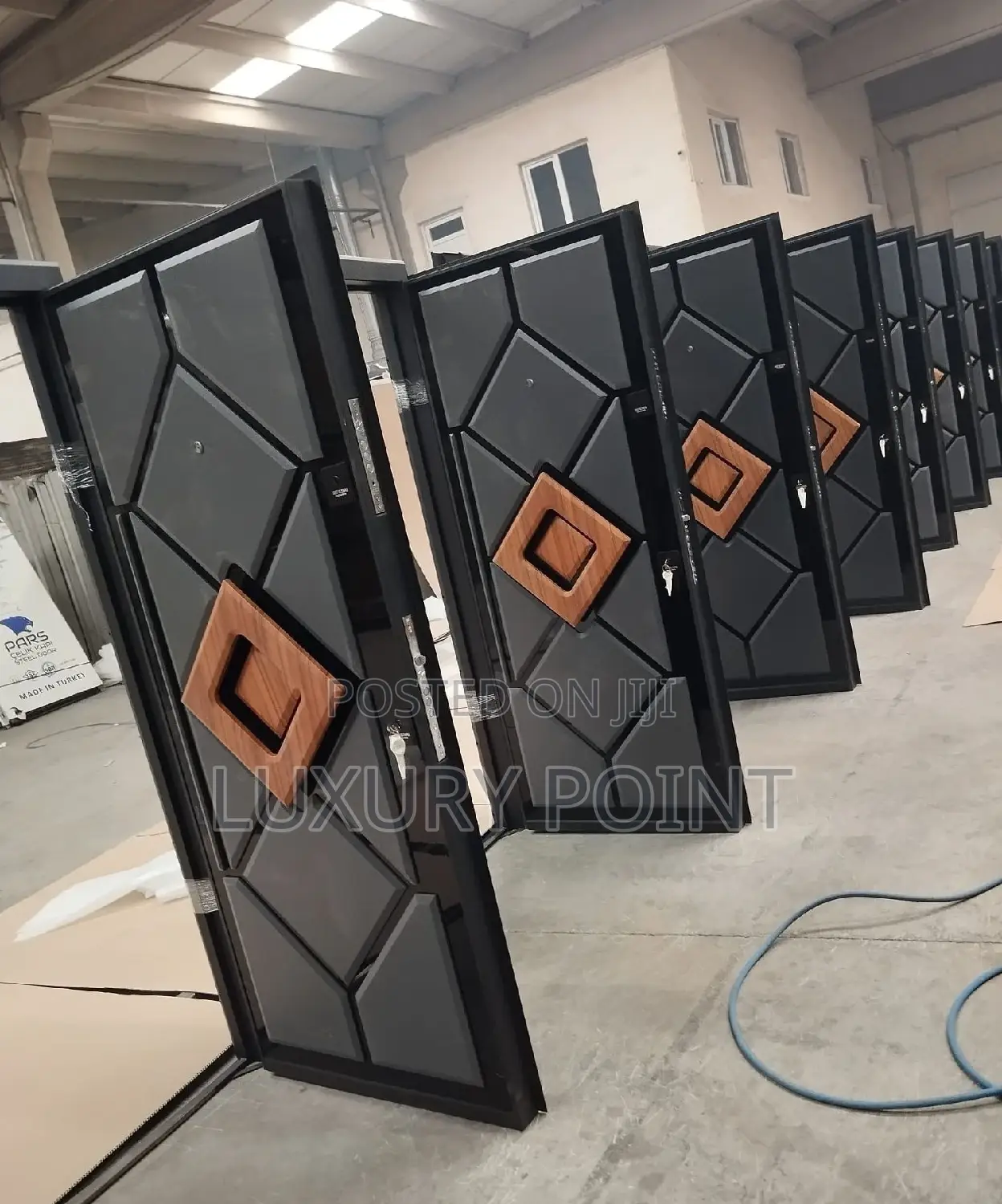 Luxury Door Xyzd