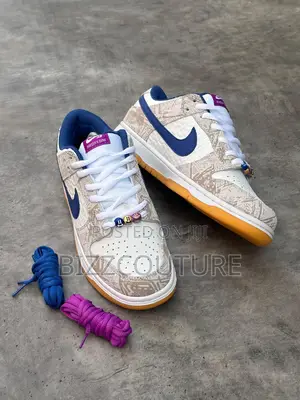 Original NIKE SB DUNK Low Sneakers Available in Store
