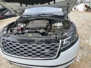 Land Rover Range Rover Velar P380 SE R-Dynamic 4x4 2018 Black