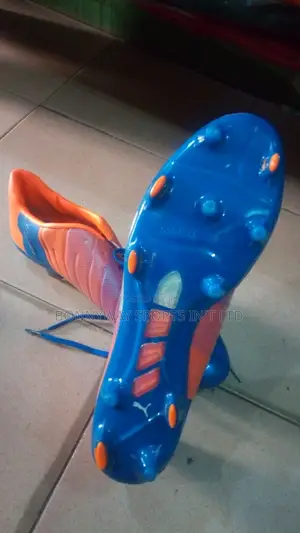 Get Ur Various Adidas,Nike,Puma Boot