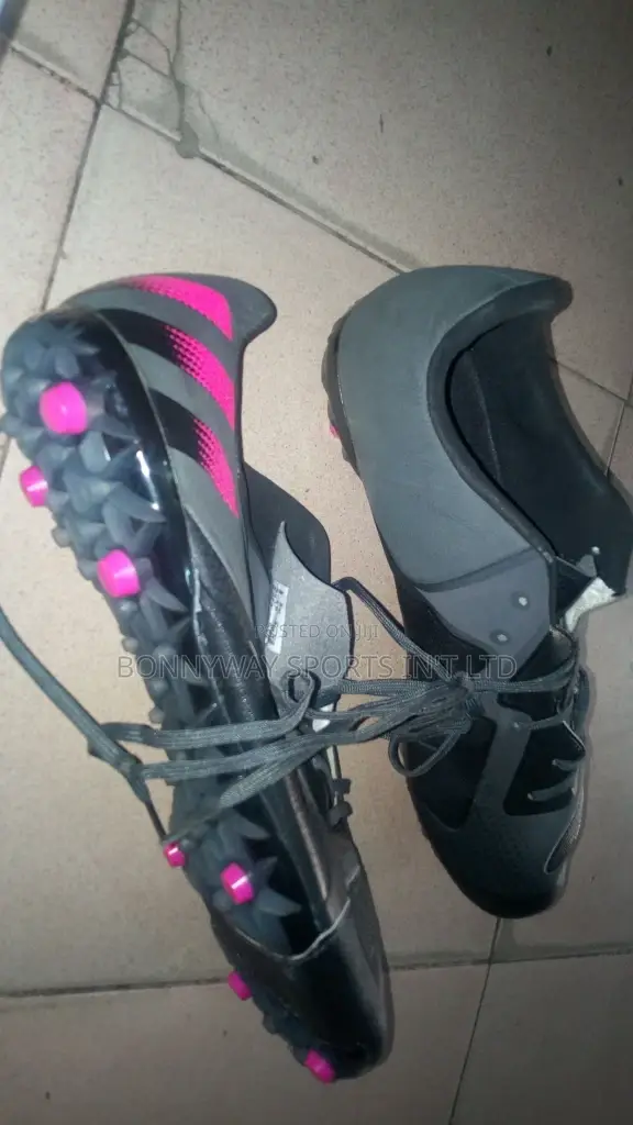 Get Ur Various Adidas,Nike,Puma Boot