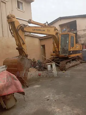 215 Foreign Use Excavator for Sale