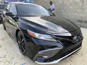 Toyota Camry XSE (2.5L 4cyl 8A) 2019 Black