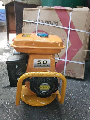 Fujirobin Poker Concrete Vibrator Machine