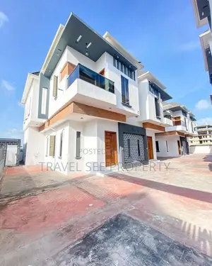 Furnished 4bdrm Duplex in Private Estate Lekki for sale