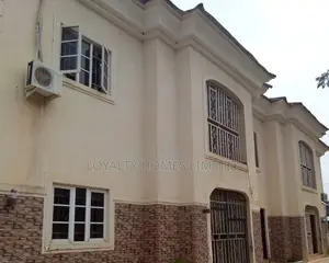 2bdrm Block of Flats in Central Business District for sale