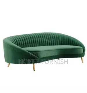 Curved Lounge Chair
