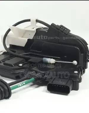 2011-2015 Kia Sorento Front Door Lock Actuator Drive Side