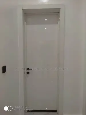 Internal Hdf White Gloss Door With Frame Accessories
