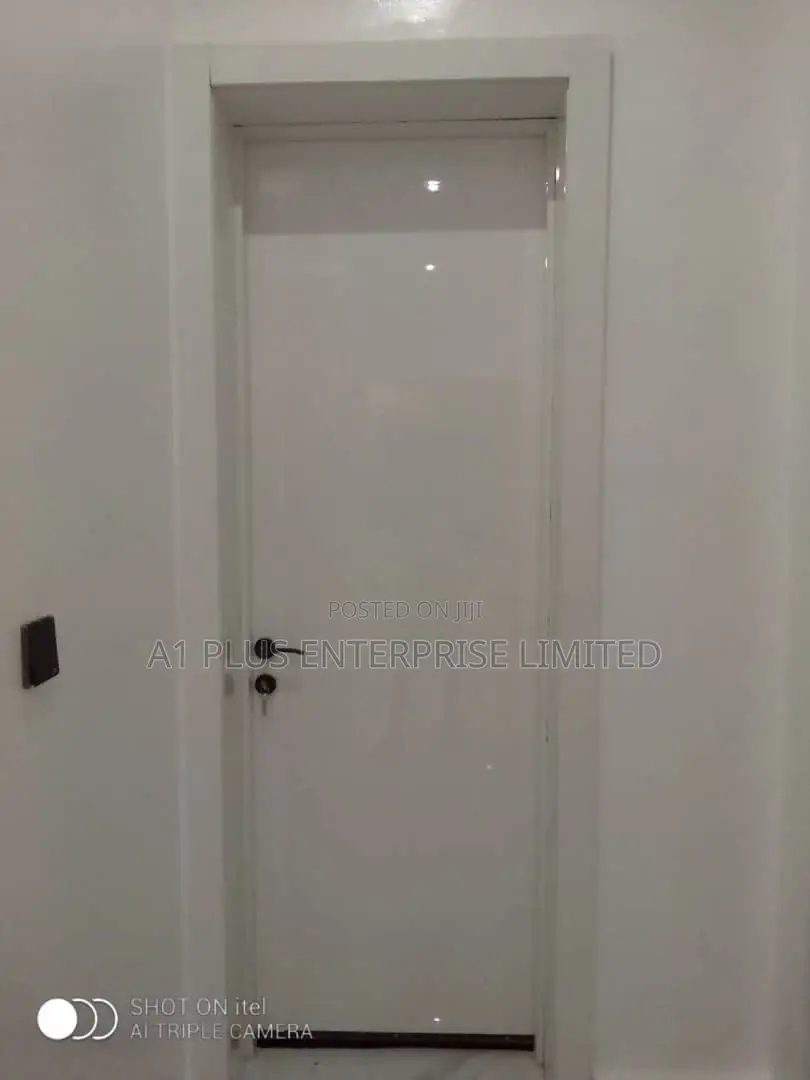 Internal Hdf White Gloss Door With Frame Accessories
