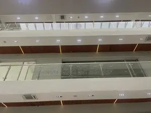 10mm Tempered Plain Glass With a Silver Accessories