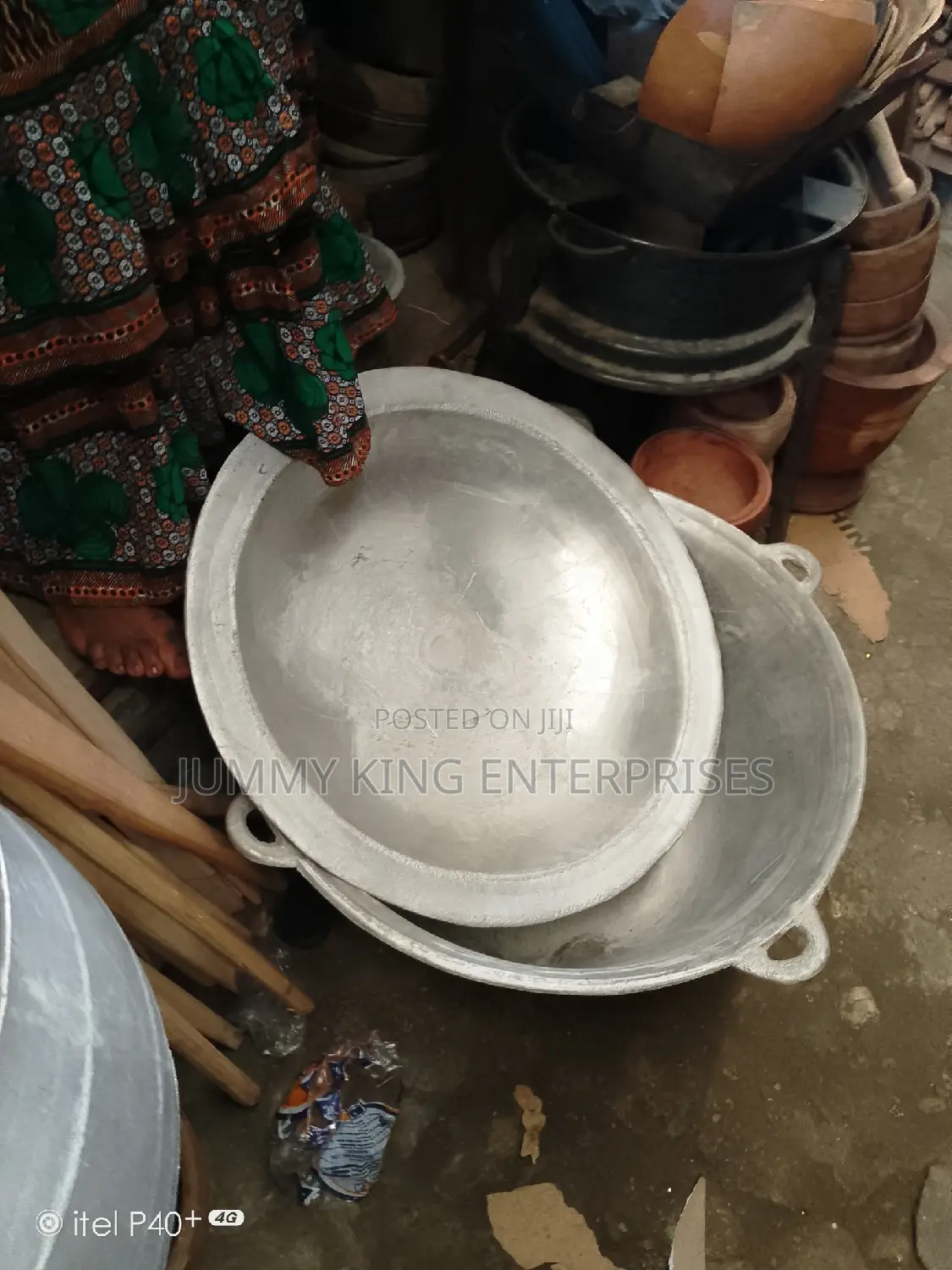 Cast Iron Cookware Pot