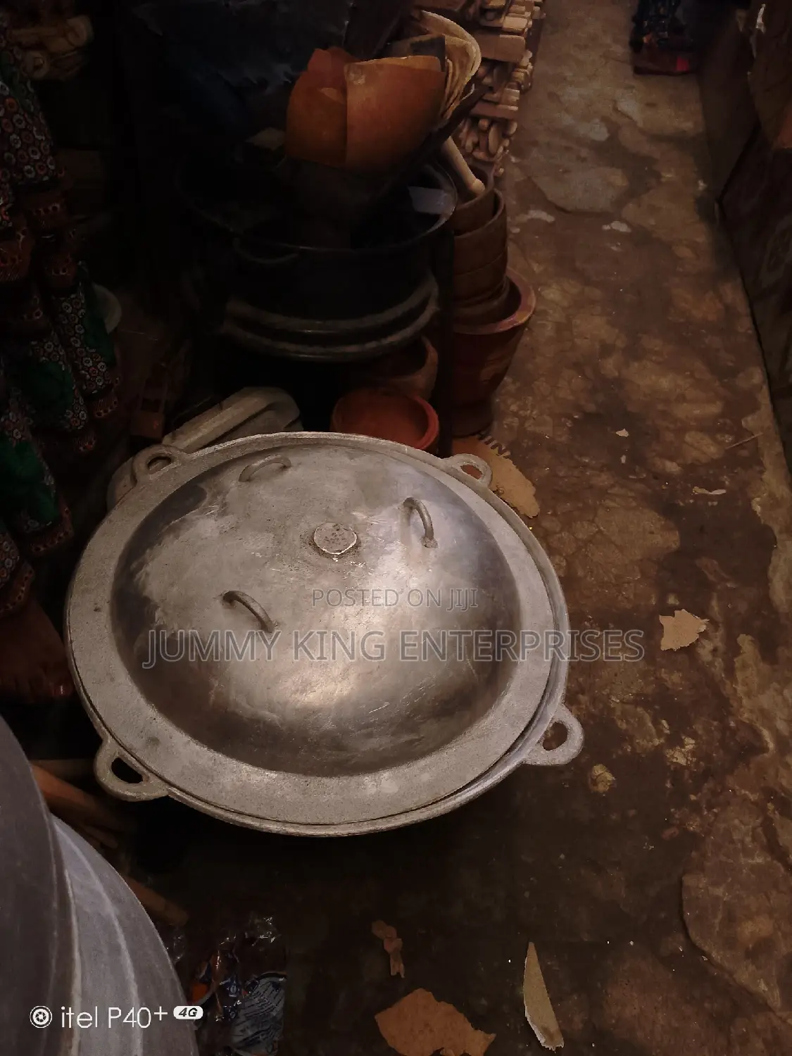 Cast Iron Cookware Pot