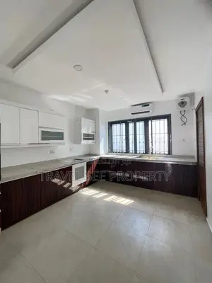 Furnished 5bdrm Duplex in Bananas Lsland for rent