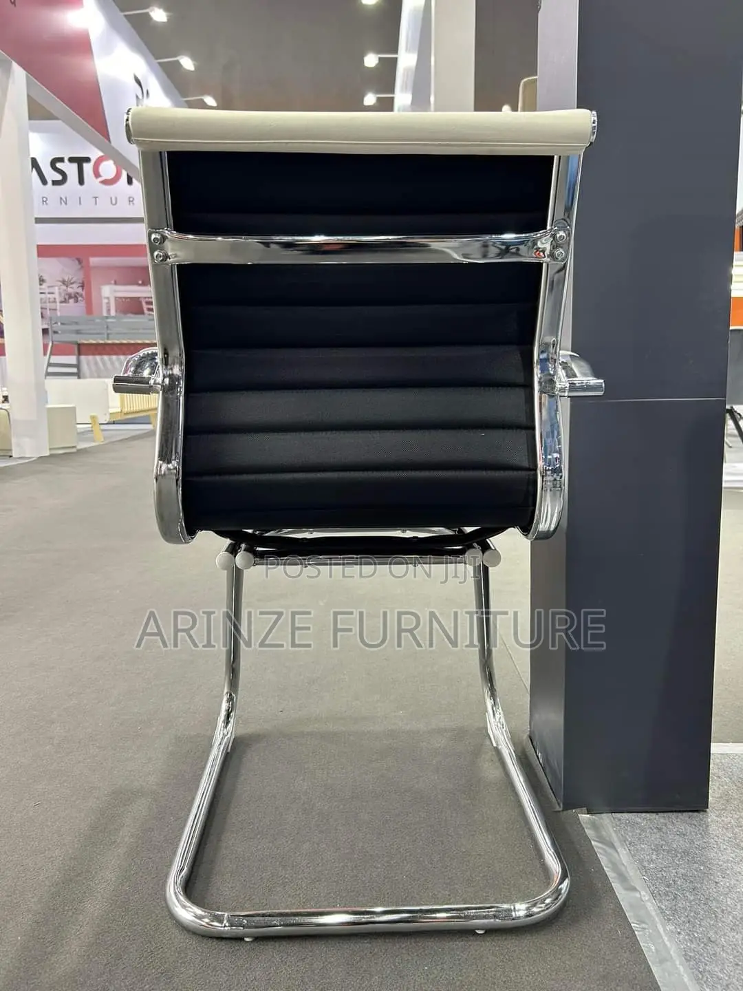Strong Visitor Chair