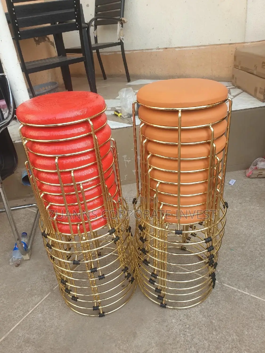 Gold Carpets Stool
